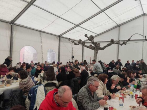 Comida en la fiesta de Santo Tom&aacute;s el Grande en Villamediana
