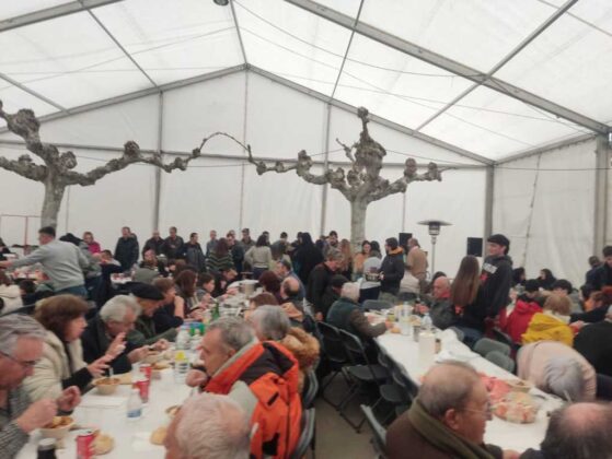 Comida en la fiesta de Santo Tom&aacute;s el Grande en Villamediana