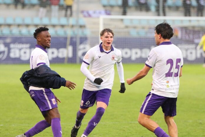 Palencia Cristo Atlético contra Palencia CF. Fotografía: @fotografia.rdiaz Palencia Cristo Atlético contra Palencia CF. Fotografía: @fotografia.rdiaz
