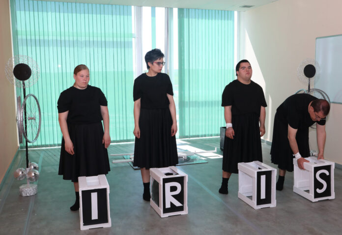 La compañía 'Includanza' de la Fundación San Cebrián, liderada por Natalí Camolez, ensaya su nuevo espectáculo 'Iris'. Brágimo (ICAL)