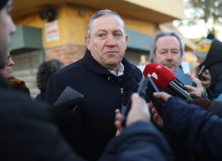 Javier Faúndez: “Sin luz, volvemos a la prehistoria. Es la triste realidad de esta situación”