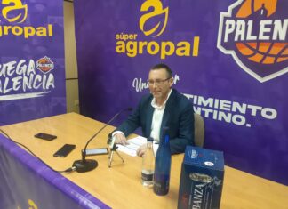 Dani García (Morón): “El resultado no ha dicho lo que ha sido el partido” Dani García, entrenador del Morón