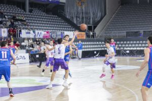 Derbi entre Filipenses y CB Palencia