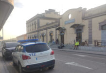 Estación de tren de Venta de Baños afectada tras el apagón de luz en toda España