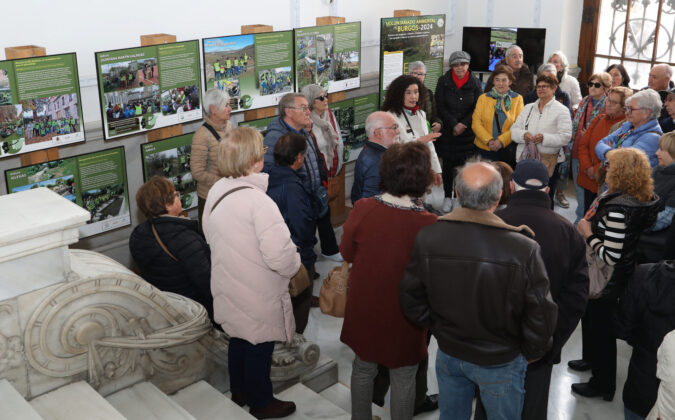 Exposici&oacute;n sobre voluntariado ambiental &ldquo;Reconciliando personas y naturaleza&rdquo; de Caja Burgos y La Caixa