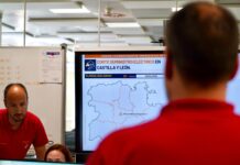 Investigan todas las hipótesis tras el arrollamiento mortal de un hombre y una mujer por un tren en Moriscos (Salamanca) Fernández Mañueco participa en el Comité de Crisis establecido en el 112, junto a la vicepresidenta y el consejero de Sanidad