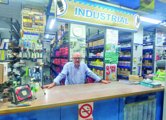 IZ Ferreteros. Cuarta generación de ferreteros. Creciendo para ofrecerte más IZ Ferreteros