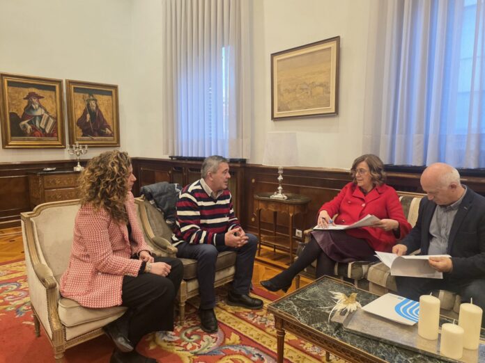 Reunión de la Diputación de Palencia con el alcalde de Villamartín