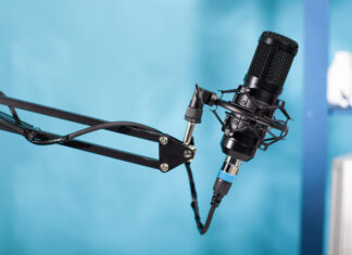 Cocemfe CyL estrena el podcast ‘Palabras con alas’ para dar voz a las personas con discapacidad física y orgánica podcast audio micro radio