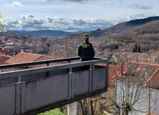 Agente de la Guardia Civil en Barruelo de Santullán