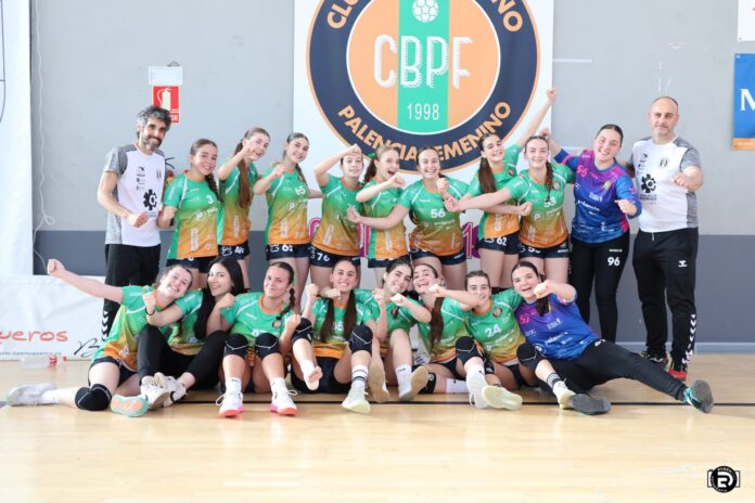 Cadetes del Club Balonmano Palencia Femenino. @fotografiardiaz