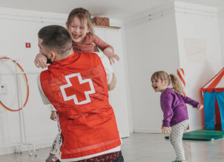 Cruz Roja desarrolla 25 actividades en el Hospital Río Carrión dirigidas a más de 80 niños y niñas Día-del-Niño-Hospitalizado---Cruz-Roja