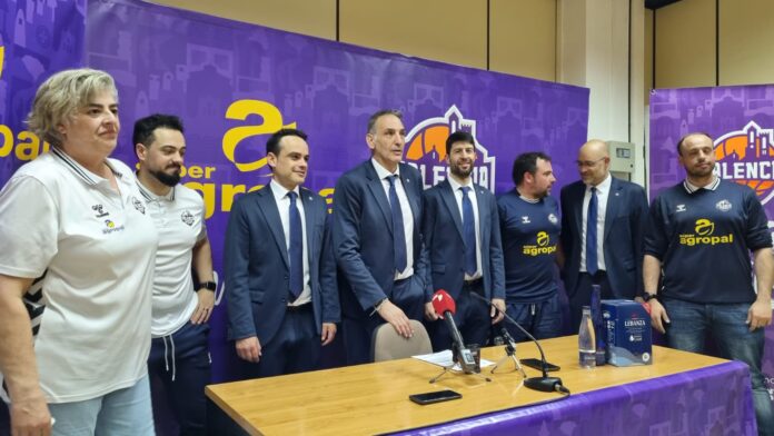 Luis Guil en rueda de prensa post partido ante Obradoiro