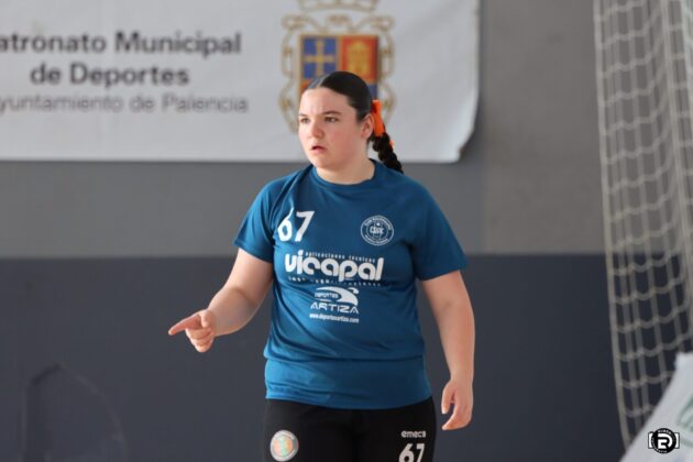 Rub&eacute;n D&iacute;az (@fotografiardiaz). Club Balonmano Palencia Femenino vs CBM Maravillas