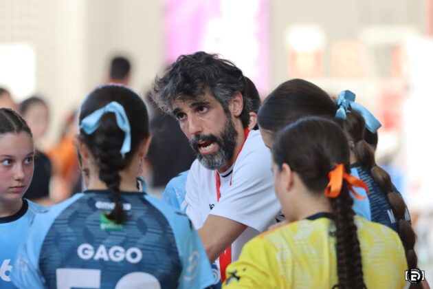 Rub&eacute;n D&iacute;az (@fotografiardiaz). Club Balonmano Palencia Femenino vs CBM Maravillas