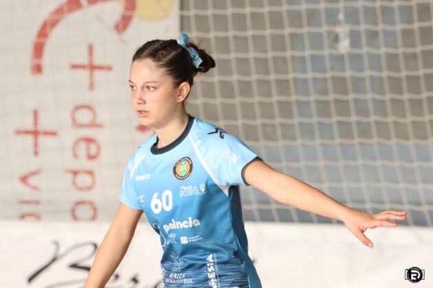 Rub&eacute;n D&iacute;az (@fotografiardiaz). Club Balonmano Palencia Femenino vs CBM Maravillas