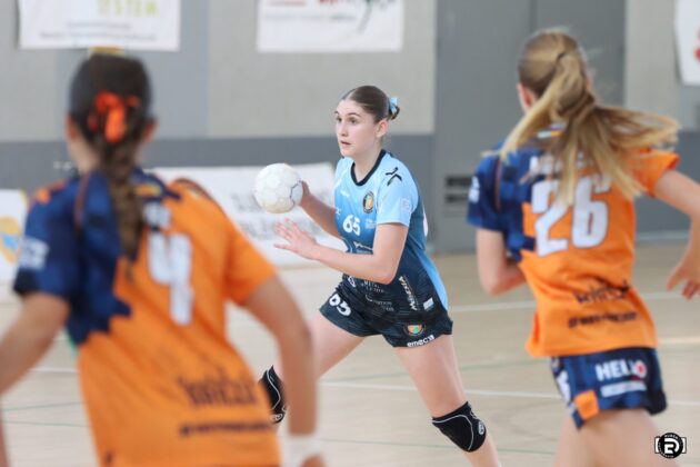 Rub&eacute;n D&iacute;az (@fotografiardiaz). Club Balonmano Palencia Femenino vs CBM Maravillas