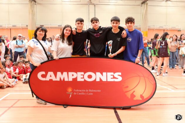 Liga Escolar Palentina - Finales y Entregas de Trofeos. Fotograf&iacute;a: Rub&eacute;n D&iacute;az (@fotografiardiaz)