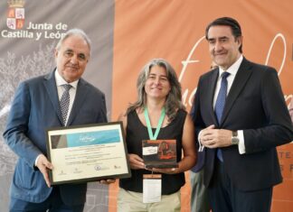 La localidad palentina de Olleros de Paredes Rubias recoge su premio ‘Fuentes Claras’