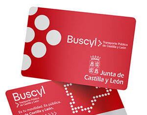 Más de 10.000 solicitudes de la tarjeta Buscyl para menores de 15 años que se estrena el 1 de julio