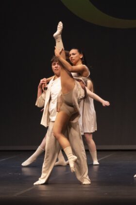 Contigo - Contempor&aacute;neo CIA