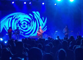 Funambulista en el Parque del Salón