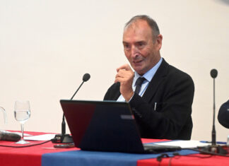 Juan José Laborda y Juan Luis Gordo, entre los socialistas que piden la renuncia de Sánchez Juan-José-Laborda