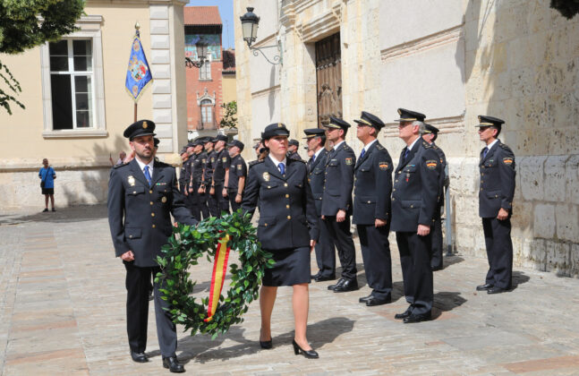 Acto de homenaje a los ca&iacute;dos victimas del terrorismo en la Polic&iacute;a Nacional