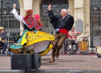 VERMÚ FOLK con PATAS DE PECES