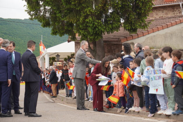 Visita de los Reyes a Bra&ntilde;osera. Fotograf&iacute;a: Layra Teixeira