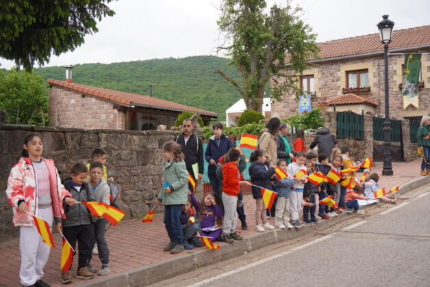 Visita de los Reyes a Bra&ntilde;osera. Fotograf&iacute;a: Layra Teixeira