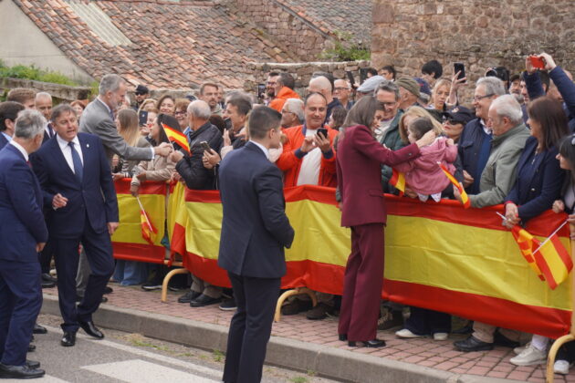 Visita de los Reyes a Bra&ntilde;osera. Fotograf&iacute;a: Layra Teixeira