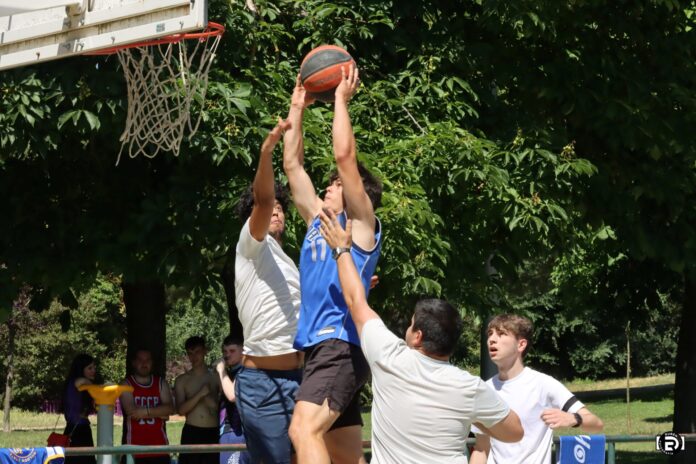 firmarcitar-como-fotografiardiaz--por-favor_54619035982_o