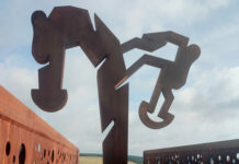 Escultura a los Thieldones en La Morterona de Saldaña