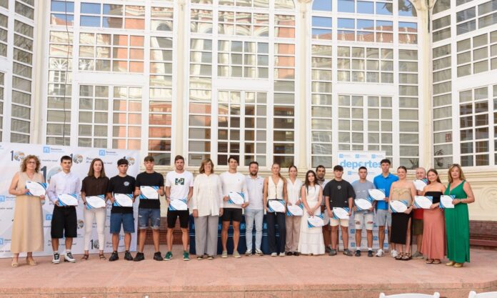 Fotos entrega becas a deportistas. Diputación de Palencia
