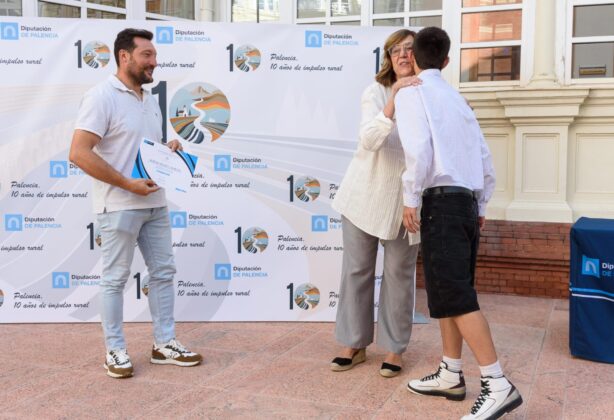 Fotos entrega becas a deportistas. Diputaci&oacute;n de Palencia