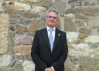 Manuel Maza (Santibáñez de la Peña): “Vamos a tener unas magníficas orquestas con las que poder bailar” Manolo Maza, santibáñez