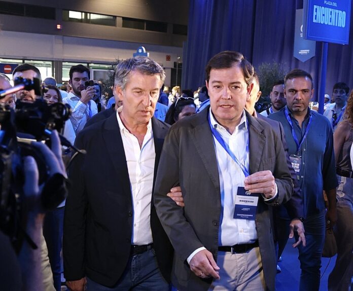 Juan Lázaro - Segunda jornada del 21 Congreso Nacional del PP, que se celebra bajo el lema 'Toma partido por España', con el debate de las ponencias política y de estatutos, los informes de los grupos parlamentarios y la presentación de la candidatura a la reelección de Alberto Núñez Feijóo.