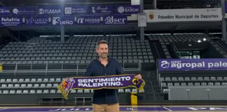 Natxo Lezkano en su presentación como nuevo entrenador del Súper Agropal Palencia