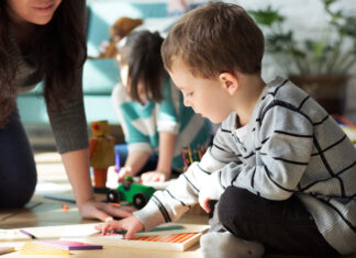 Niño-extraescolares-familia-infancia-educación