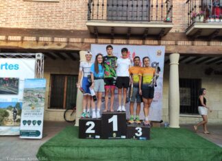 PODIUM CONJUNTO ASTUDILLO