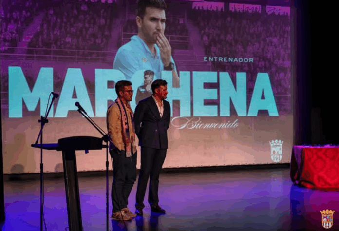 Sadok Moumni y Marchena en la Gala del club. Fotografía: Palencia CF (@j.dfotografia)