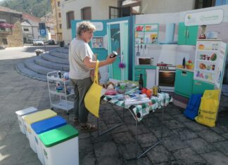 El reciclaje toma las calles de Velilla y Dueñas: un paso sencillo para cuidar el planeta Campaña de residuos en Velilla del Río Carrión