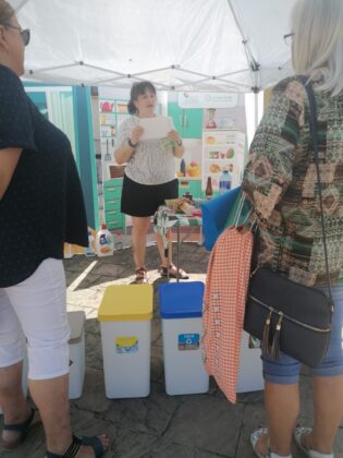 Campa&ntilde;a de residuos en Velilla del R&iacute;o Carri&oacute;n