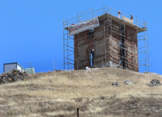 El telégrafo óptico de Tariego de Cerrato, un faro del pasado que ilumina el futuro Reconstrucción de La Torre de telégrafo óptico de Tariego de Cerrato (Palencia), construida en 1844 en la segunda guerra Carlista