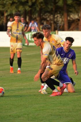 Becerril - Palencia Cristo Atl&eacute;tico, Copa Diputaci&oacute;n 2025. Fotograf&iacute;a, Julio Robles