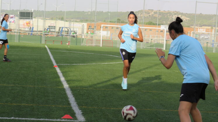 El Palencia F&uacute;tbol Femenino en su primer entrenamiento de pretemporada 2025-26. Fotograf&iacute;a: Palencia en la Red
