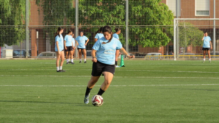 El Palencia F&uacute;tbol Femenino en su primer entrenamiento de pretemporada 2025-26. Fotograf&iacute;a: Palencia en la Red
