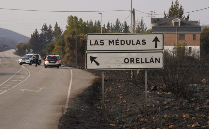 Incendio en Las M&eacute;dulas (Le&oacute;n). Fotograf&iacute;a: C&eacute;sar Hornija (ICAL)