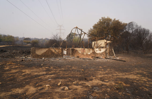 Incendio en Las M&eacute;dulas (Le&oacute;n). Fotograf&iacute;a: C&eacute;sar Hornija (ICAL)